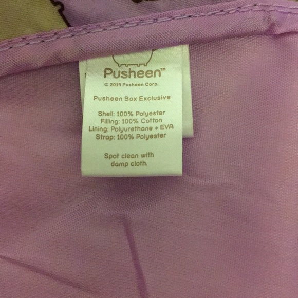 Pusheen drawstring pouch w/ flap in purple - Picture 5 of 6